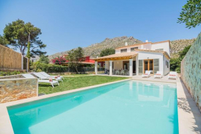 Villa with pool near the beach, Mar Clara